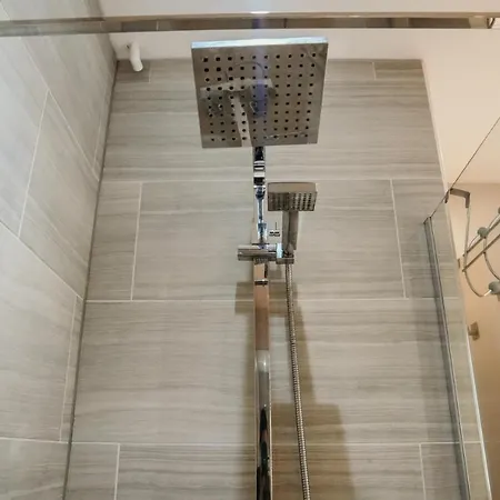 14 Burnett House By Prestige Sa Apartmán